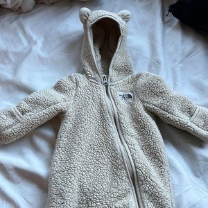 northface bunting suit for 3-6 months